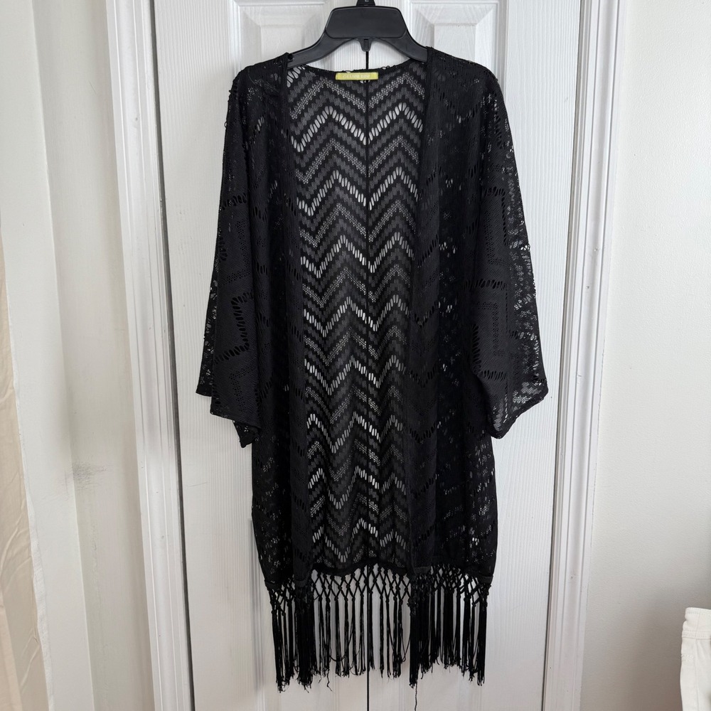 Gianni Bini Black Lace Kimono OS Black Boho Fringe Chevron Crochet Coverup